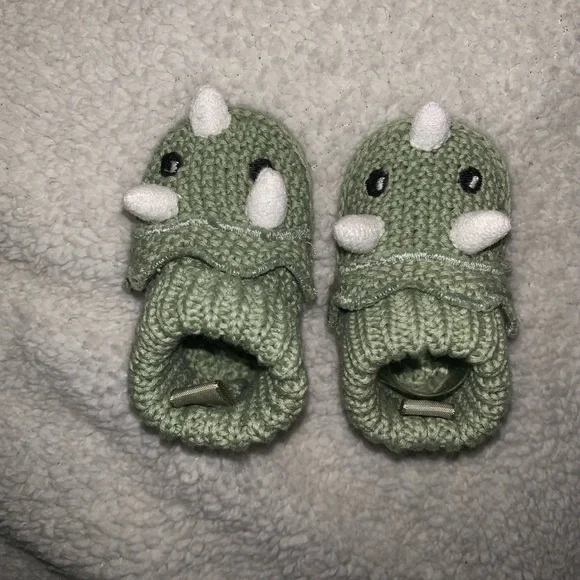 House shoes - Picture 1 of 1